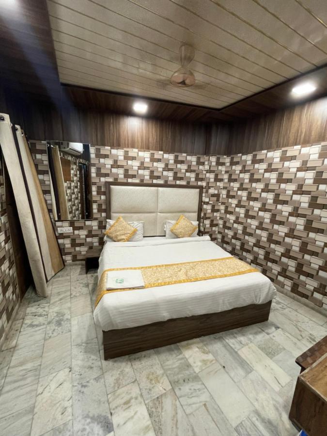 Fabhotel Dm Residency Амритсар Экстерьер фото