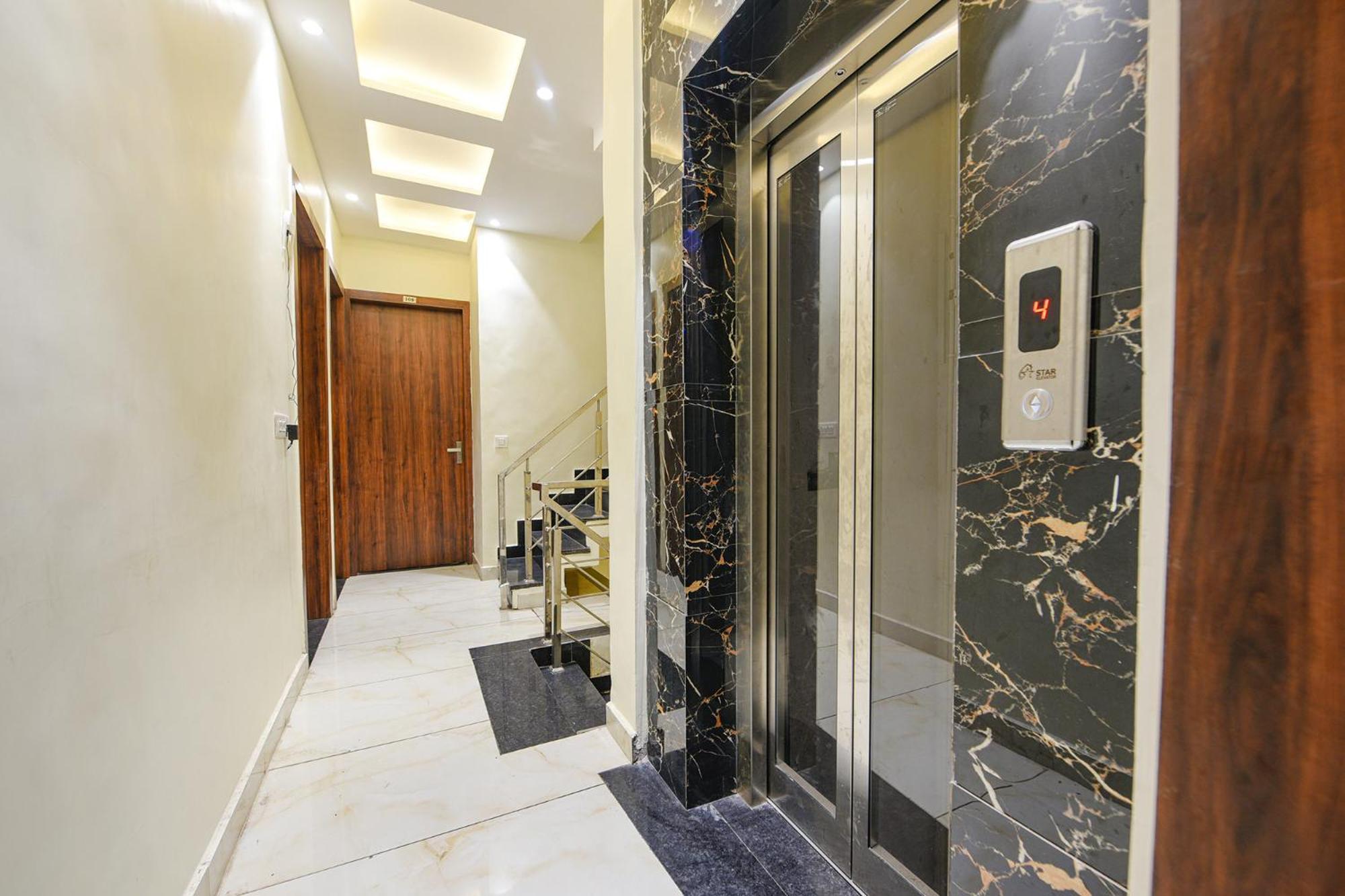 Fabhotel Dm Residency Амритсар Экстерьер фото