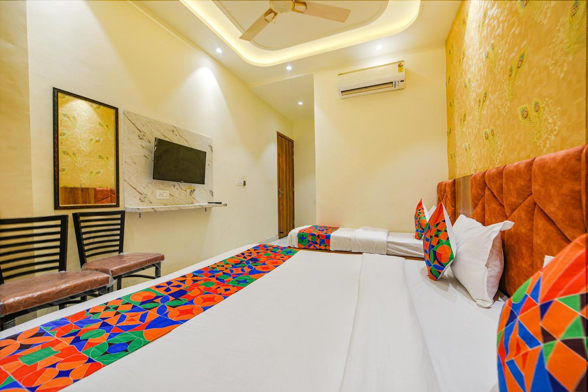 Fabhotel Dm Residency Амритсар Экстерьер фото