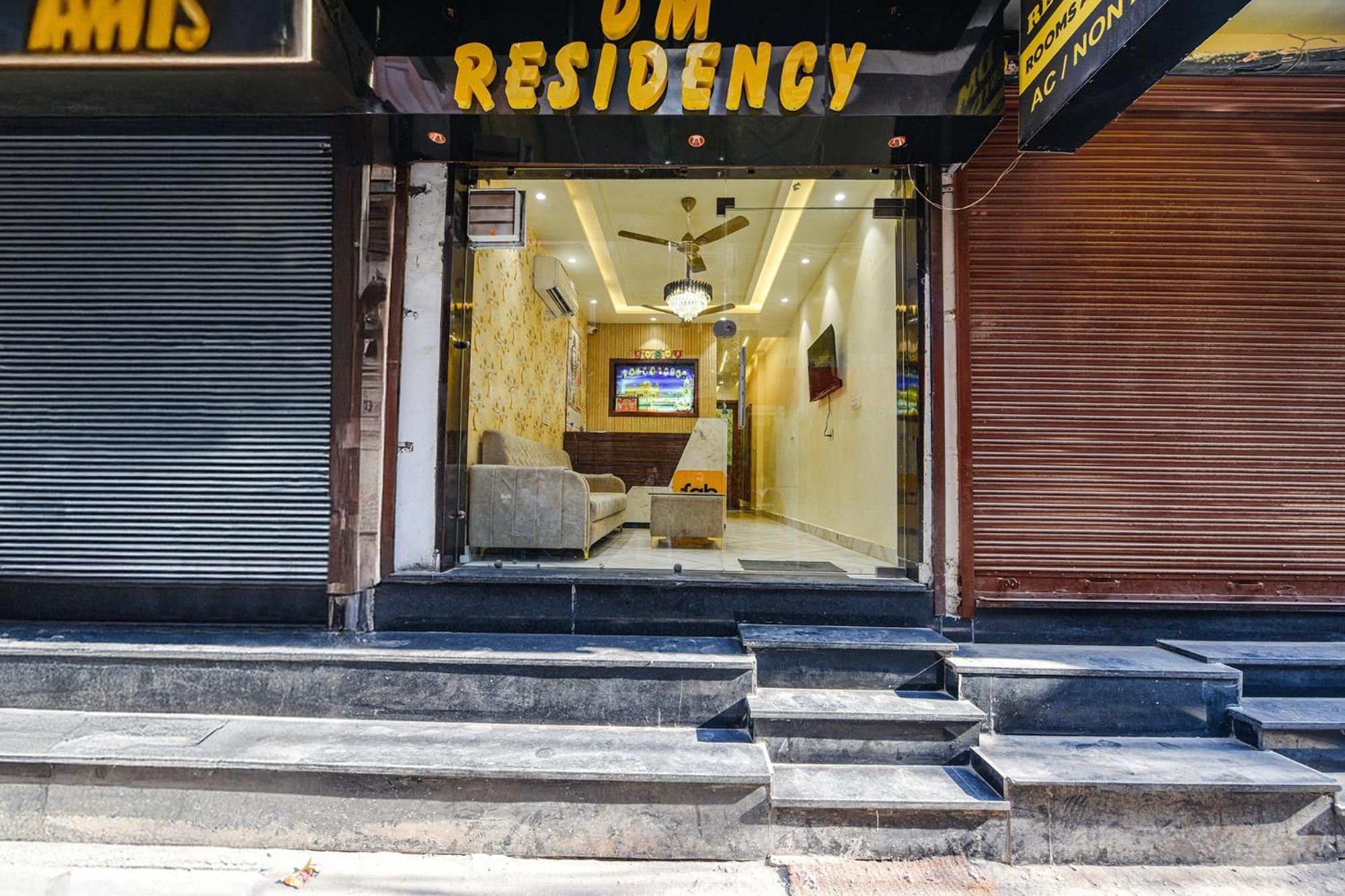 Fabhotel Dm Residency Амритсар Экстерьер фото